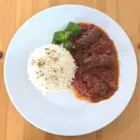 Kebab mit Tomaten